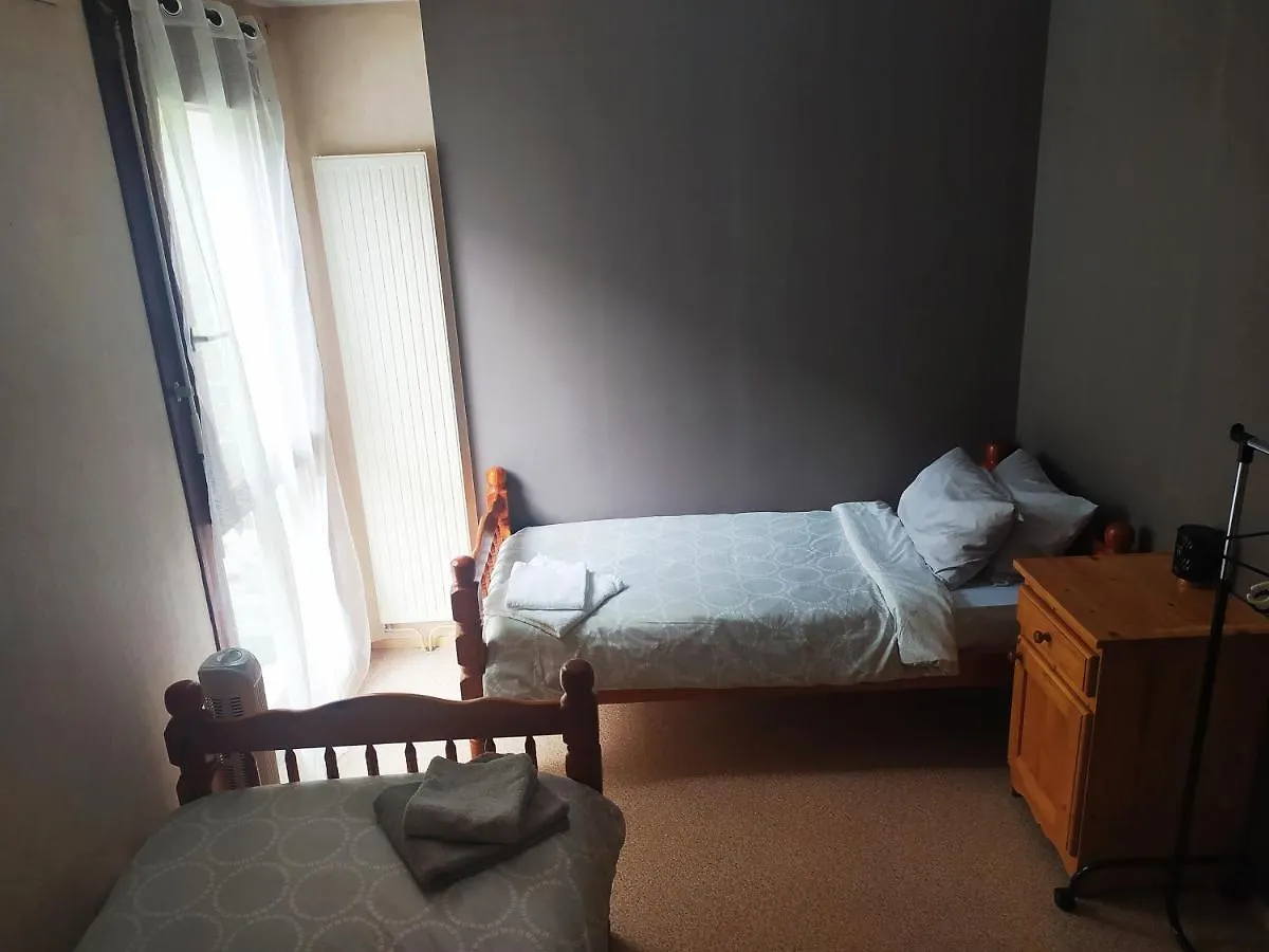 Chambre Privee 2 Pas Du Lac Chez L'Habitant Sévrier 0*,  Fransa